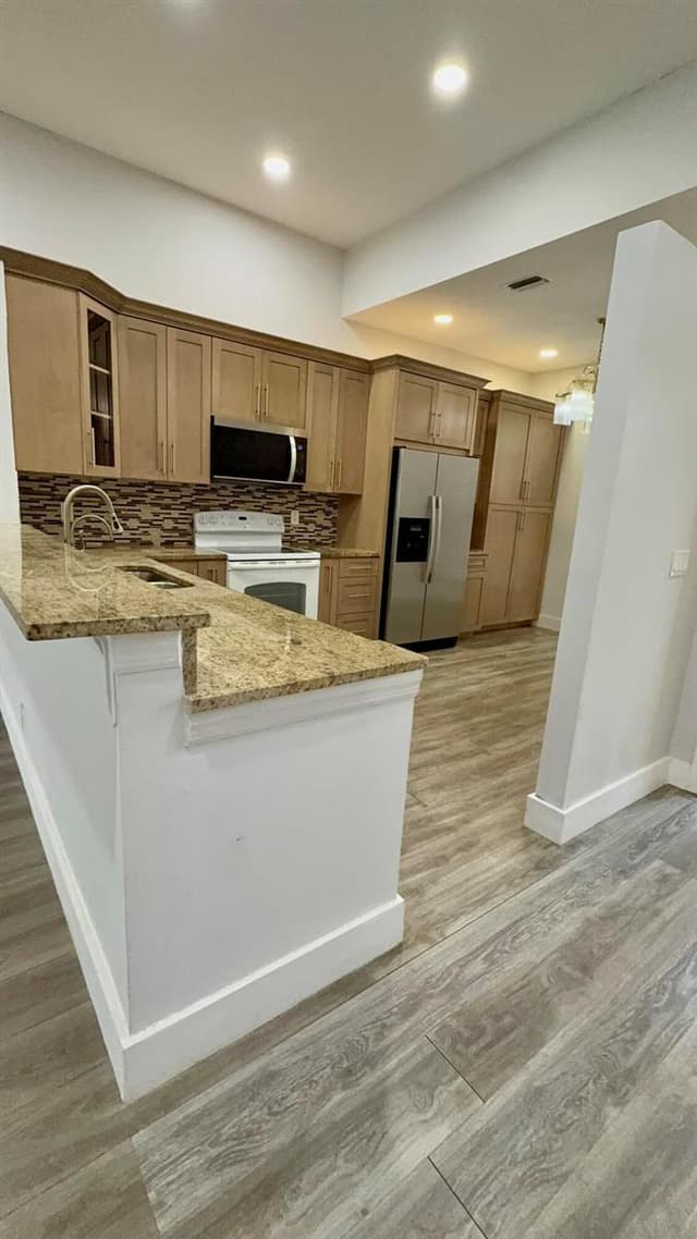 3031 CASA RIO Court, Riviera Beach FL 33418 - Riviera Beach, FL - Photo 3