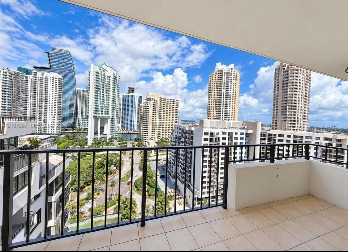 520 Brickell Key Dr # A2012, Miami FL 33131 - Miami, FL - Photo 1