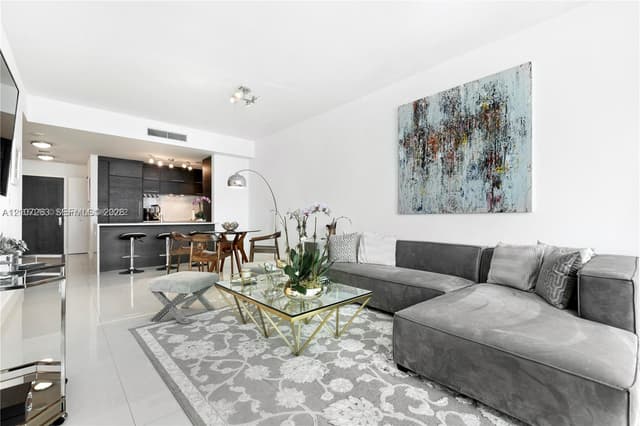 900 Biscayne Blvd # 4010, Miami FL 33132 - Miami, FL - Photo 5