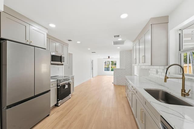 1023 Andrews Road, West Palm Beach FL 33405 - West Palm Beach, FL - Photo 7