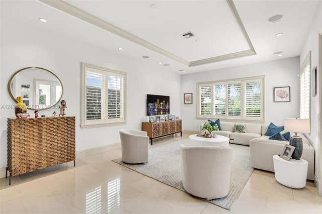 4815 University Dr, Coral Gables FL 33146 - Coral Gables, FL - Photo 5