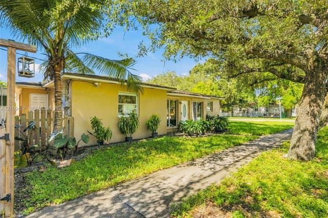 910 S 28th Ave, Hollywood FL 33020 - Hollywood, FL - Photo 3