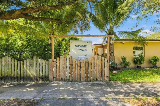 910 S 28th Ave, Hollywood FL 33020 - Hollywood, FL - Photo 5